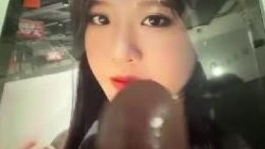 意淫美女