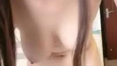 極品美乳身材爆好的清純大眼女神直播福利 Part 1
