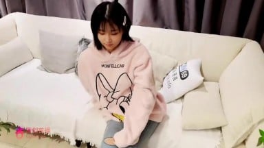 杏吧 蜜桃成熟時兄妹偷吃禁果 國產AV