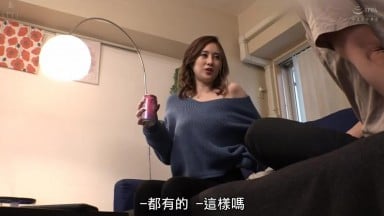 498DDH-079 中文字幕 嫻靜少語美人！看上來至少是這樣...「捏我的奶頭…」「快勒住我的脖子て…」原來是個性癖奇怪的天生抖Mwww抽搐著小蠻腰侍奉騎乘位柔軟巨乳晃動不停！最喜歡被勒脖子小穴被干滿臉開心的抖變態！#022 柊かれん