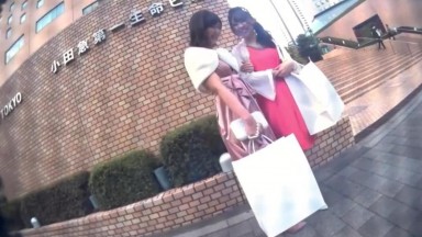 476MLA-103 中文字幕 來玷污剛結束婚禮的美女們吧！！在去往二次會的途中還穿著禮服的E罩杯看護士就這樣被攝像師性侵犯。 桃香りり