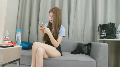 沈先生 廣西小姐姐，甜美苗條又聽話，老金殘暴輸出狂插不止，高潮迭起精彩一戰 探花 自拍