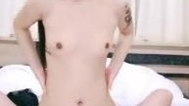 高颜嫩小姐姐