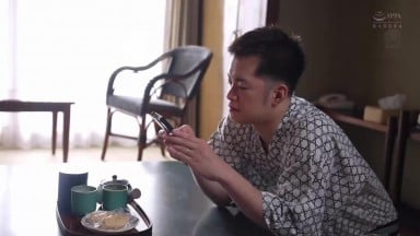 JUR-141 [无码破解]我让妻子只带着一条毛巾 然后进入变态聚集的浴场 日下部加奈