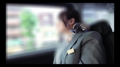 FPRE-154 [自提征用]令人恍惚的笑容和高身长美体 现役空姐 新人 藤森雏美 AV出道