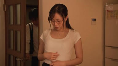 ADN-710 朋友妈妈不自觉的浮起胸罩乳头诱惑 流川はる香