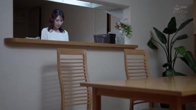 ROE-395 这间家，平日只有主妇一人在家，可以中出』被在玄关标记的人妻 叶月保奈美