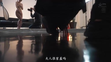 JUR-049 [无码破解]和上司拍摄羞耻照的妻子 小穴湿到冲动出轨的视频 全裸模特儿 桃园怜奈