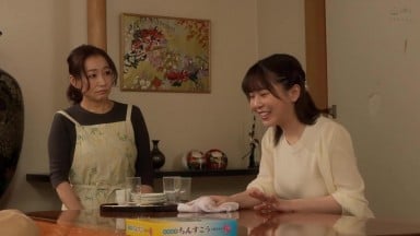 DVAJ-702 为了应付家里催婚让男同事假扮自己的男朋友，结果假戏真做被同事 柏木こなつ 