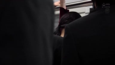 JUR-460 通勤时，我总是被痴汉骚扰… 被附近的小混混们轮奸 城ヶ崎百瀬
