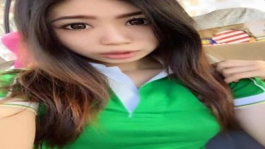 偷拍到白虎妹洗澡