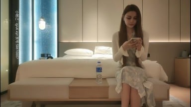 「極品吊鐘乳」第4部 好似混血顏值高一對美乳輕輕搖 文軒探花0429僅一場 自拍中文字幕 探花