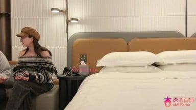 王安全 文藝女神脫衣前和脫衣後宛如兩人近距離深喉口交很享受嘗試了一遍還是扛腿抽插最爽 探花 探花國產 自拍