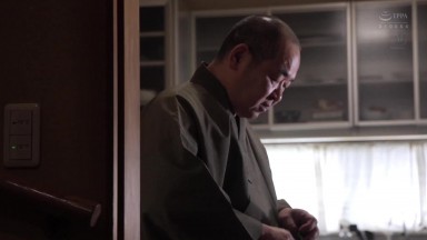 JUR-517 麦当娜＆无垢G罩杯美人进化成成熟女性，获得双重独家发行 さつき芽衣