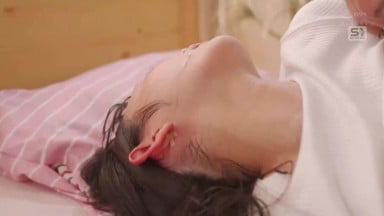 SONE-979 [无码破解]每天早上在公寓走廊擦肩而过的清纯女大学生 明日叶三叶