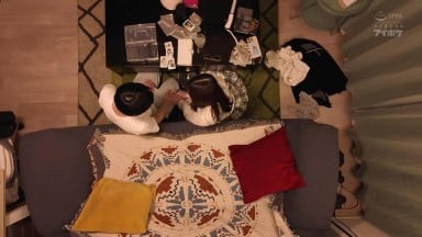 IPZZ-709 作为偶像的忠实铁粉，在她隐退后竟收到私人邀约。被禁爱令束缚三年的她 佐々木さき