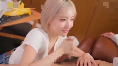 CKCK 005 HD今天借住的巨乳令和辣妹引誘做愛中出 春陽萌花