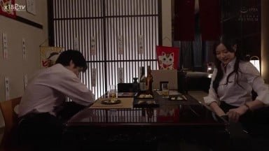 PRED 750 (中文字幕) 與大嫂出差同行途中突然下起了豪雨變成住同房…對大嫂毫不知情的濕透樣貌感到動搖，直到早上一直中出多次… 白峰美羽