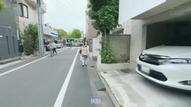 EBOD 937 (中文字幕) 初次交往的女友脫衣後…現出想像不到的白皙美巨乳 大興奮的我僕抽插到性欲殆盡 朝田日葵