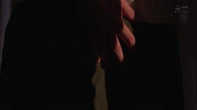 JUR-566 就让我进去一会儿我同情我那30岁了还是处男的继兄 沖宮那美