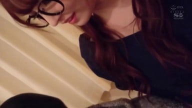 SSNI-516 [新模型无码破解]趁女朋友去旅游不在家的期间 和女朋友的闺蜜从早到晚一心一意的做爱 三上悠亚