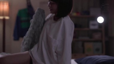 hmn 752ch撿到離家出走的少女，開始了同居生活。雖然我忍耐不碰她，但她卻越來越痴女 .. 東條夏