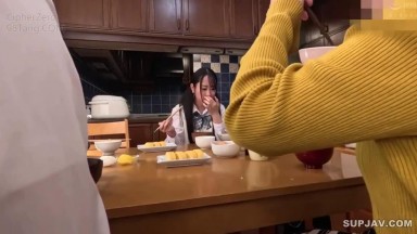 HUBLK (@ @) JAV Mosaic 026 在家,我哄妹妹睡覺,把她變成聽話娃娃侵犯幹炮