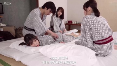 HUNTC 364 (中文字幕) 『哥哥，一起洗個身體吧！』突然出現的太過自由奔放的3個義妹是超小惡魔超級好色醬！總之太過色情，說著「是裸體交往」就跑進浴室，要求幫我洗身體…。