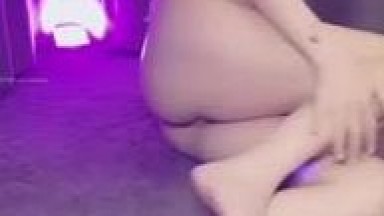 Tiny 胎尼 Chichi 雙痴女共演 一起服侍主人肉棒 口交口爆3P 絕美一線鮑 白皙渾圓巨乳 雙痴女共食大肉棒 台灣