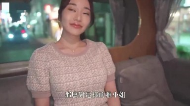 IPZZ 773 中文 枕頭業的性服務太過色情，客人間開始流傳，富豪紛紛投入高級香檳，結果在開業3個月內，身價達億元的銀座當紅新星夜店小姐出道！— 紫月美優