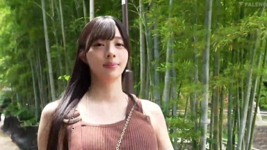 FNS-157 新人 偷偷拍了AV的欲求不满F罩杯写真偶像AV出道  篠宫琉衣