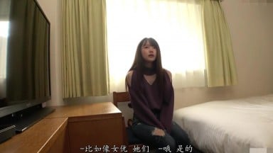 SIRO 4064 可愛的拉麪店看板娘19歲嬌弱身軀被大肉棒貫穿不斷彎腰高潮迎接絕頂
