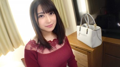 SIRO-4022 中文字幕 【初次拍攝】G罩杯美容顧問SS級美女 山本蓮加