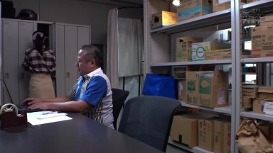 IPZZ-794 文静的新员工不知为何对我这个中年店长抱有好感 脱下衣服后展 坂井美桜