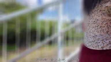 MFYD-106 来自老旧住宅区林立的港口小镇 天然真实人妻AV出道 小宫薰