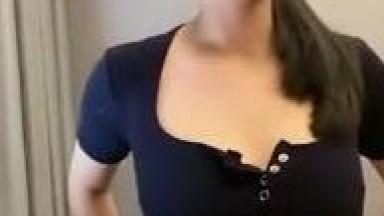 極品清純鄰家型眼鏡反差小妹,長相清秀,自爆好多人太慫了,敢說不敢做,其實臊的很