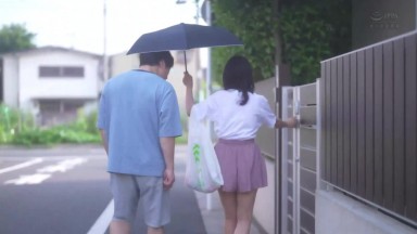 ROE-442 溅起的水花，毫无防备的泳衣，在儿童泳池与邻居度过了一个湿透的性爱夏天 水野優香