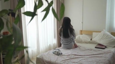 HSODA-104 异地恋的女友即使避孕套破了，也继续激烈中出的纯爱绝伦性交 望実かなえ