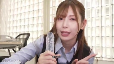 FNS 154[中文字幕]總務部口交課的工作 用強烈有效的吸吮服務來療癒疲勞勃起的員工 美人女社員 明里紬