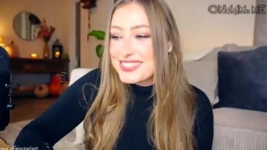 X Lily X I GOT SOME CANDY IN MY PANTS   Pornô