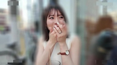HMN 803[中文字幕]和曾經有過關係的可愛咖啡店員時隔3年再次相遇，她已經變成已婚婦人。如果邀請她再做一次，雖然一開始被拒絕，但弱點依舊不變…以只做一次的約定，在飯店從早上到晚上瘋狂中出。第一次的早歸出軌 東條夏