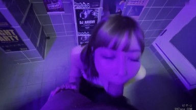 AVSA-425 放纵自己，尽情享受性爱！在夜店搭讪女孩，吸毒后疯狂做爱 本田もも 夏川あゆみ