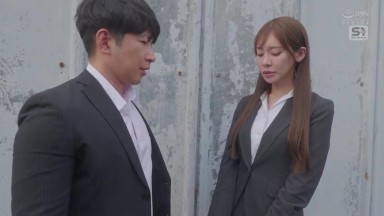 SNOS 141 UC(中文字幕) 因模特級身材而被選任的誘餌調查官，被媚藥痴漢完全擊敗。 楓富愛