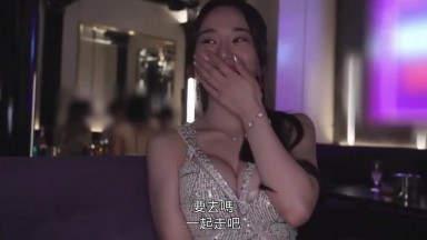 IPZZ 773 UC(中文字幕) 因為枕營業的SEX太過色情，在客人之間流傳開來，結果有錢人紛紛投入高級香檳，入店3個月就成為1億日圓玩家的銀座現役新星陪酒小姐出道 紫月雅