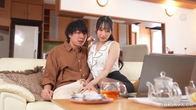 JUR 652 女友媽媽性欲太強 正中我的性癖