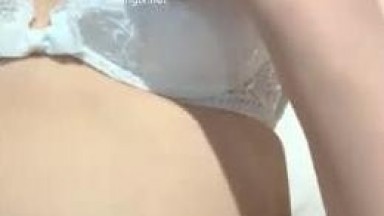 潔白純潔少女系內內套裝,大奶妹子做足功課來啪啪,肥美身體幹起來超舒服