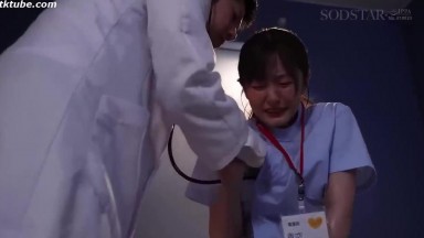 START 548C 深受大家喜愛的醫院氣氛製造者護士A26歲被在職場暗中頗受歡迎的已婚醫生Y下藥服用了他調配的神秘維生素劑